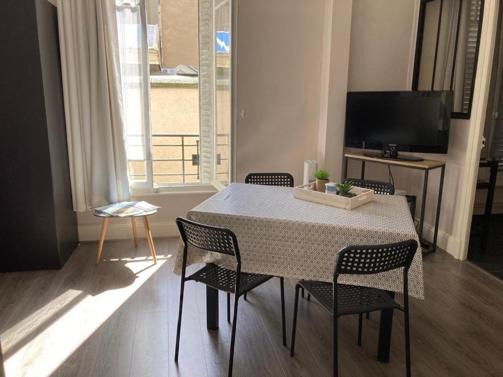 Studio Cosy Proche Parcs, Opera, Centre Ville Vichy Bagian luar foto